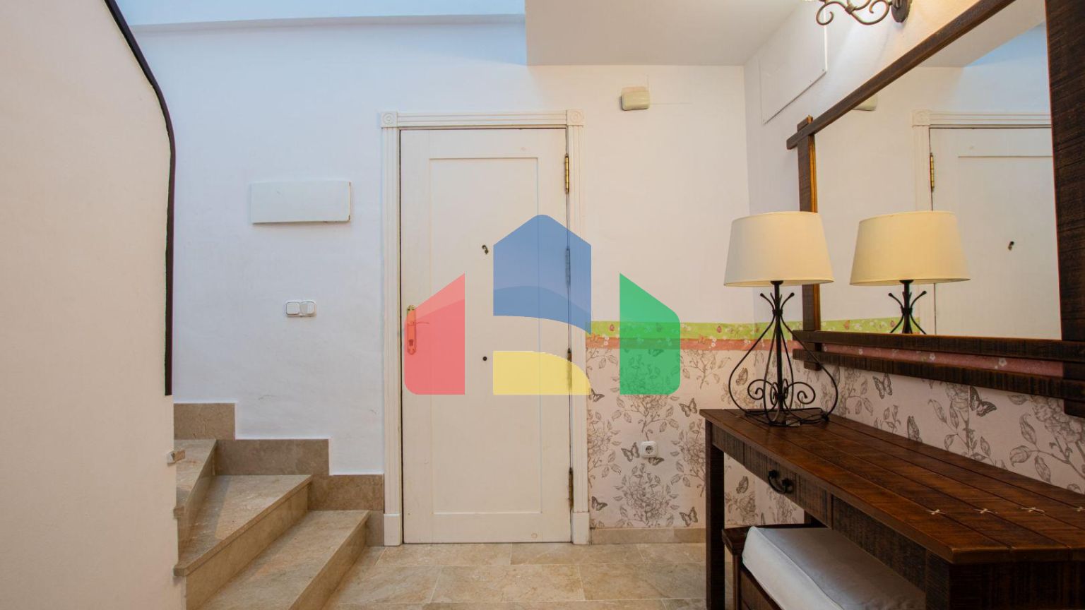 Дуплекс-пентхаус на первой линии пляжа с видом на море, 3 спальни, 3 ванные комнаты