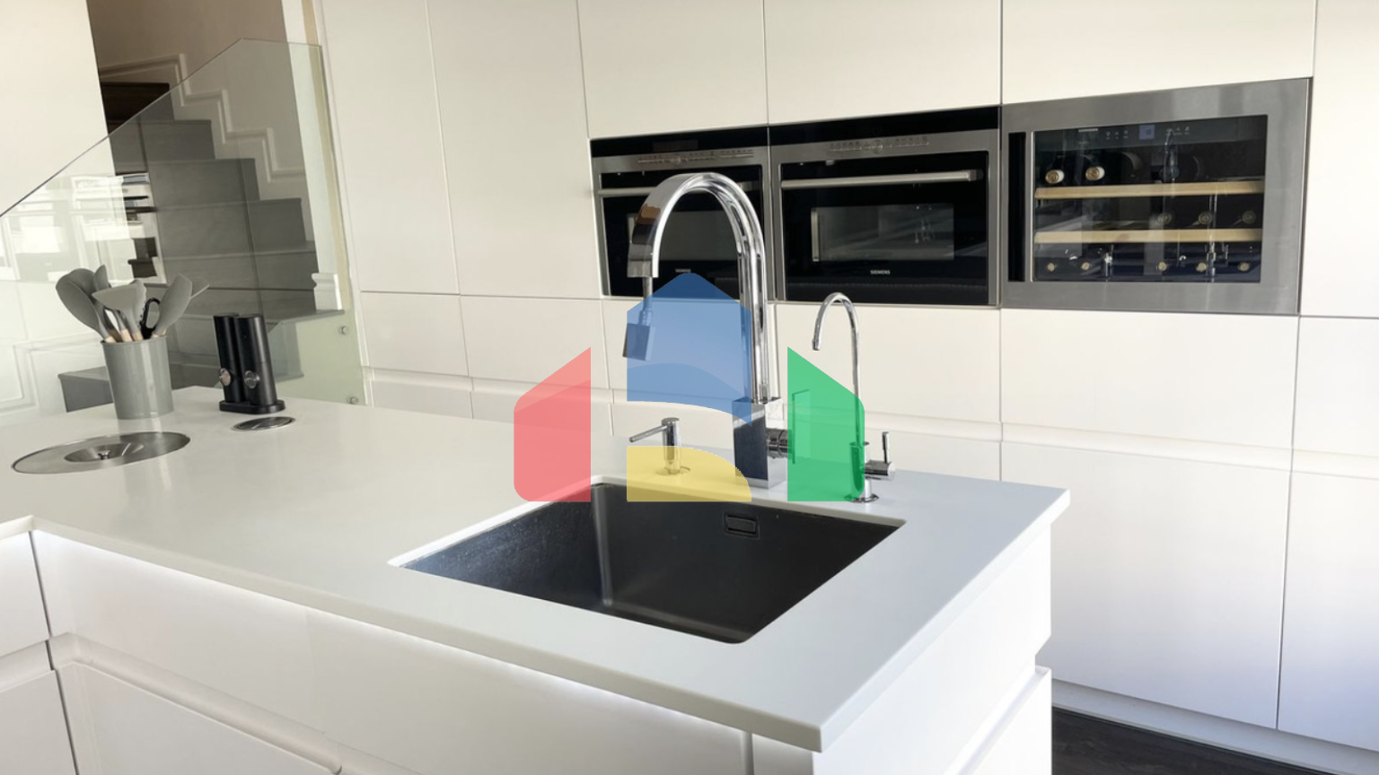 Светлый двухуровневый пентхаус с 2 спальнями и панорамным видом в Лос-Пакос, Фуэнхирола