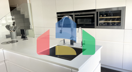 Светлый двухуровневый пентхаус с 2 спальнями и панорамным видом в Лос-Пакос, Фуэнхирола