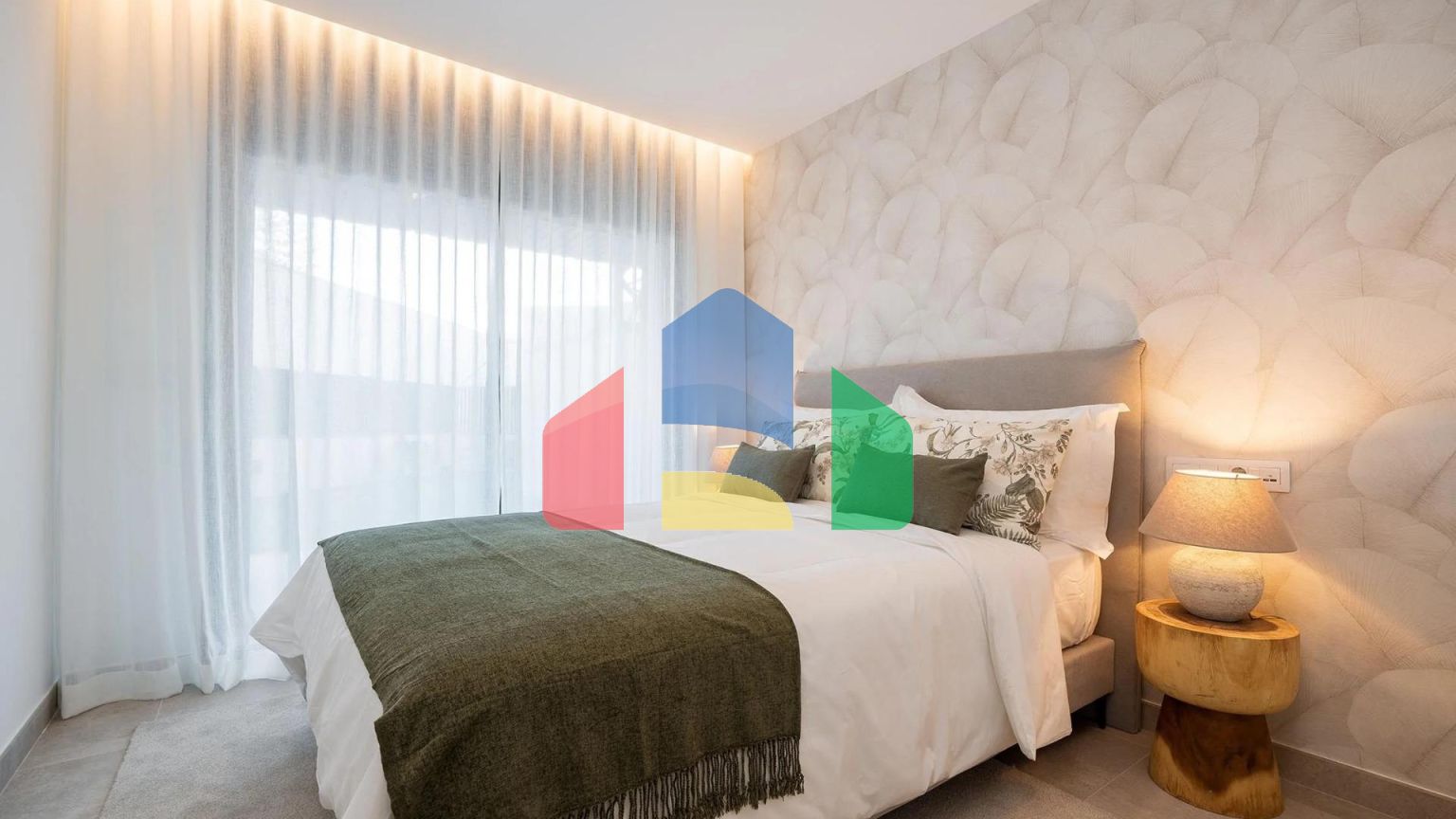 НОВЫЙ ЖИЛОЙ КОМПЛЕКС В ФУЭНХИРОЛЕ