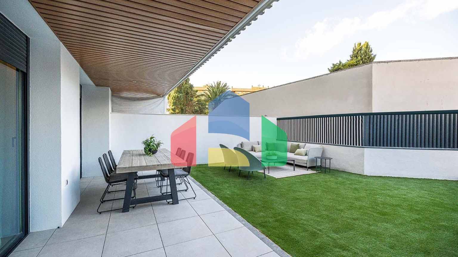 НОВЫЙ ЖИЛОЙ КОМПЛЕКС В ФУЭНХИРОЛЕ