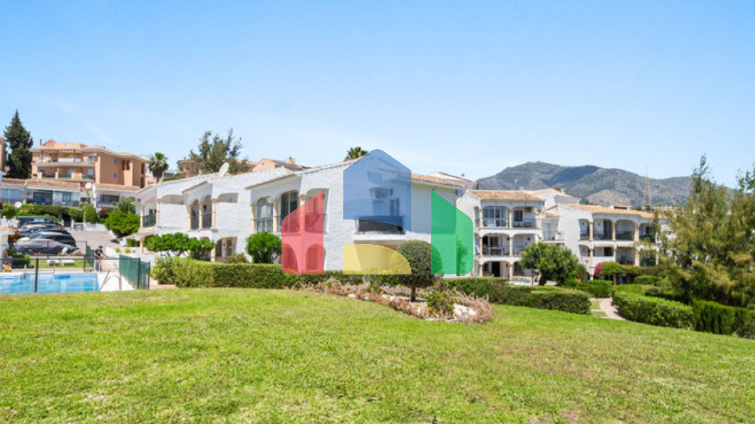 Очаровательная Квартира с Садом и 2 Спальнями с Видом на Бассейн в Сердце Торребланки Очаровательная Квартира с Садом и 2 Спальнями с Видом на Бассейн в Сердце Торребланки