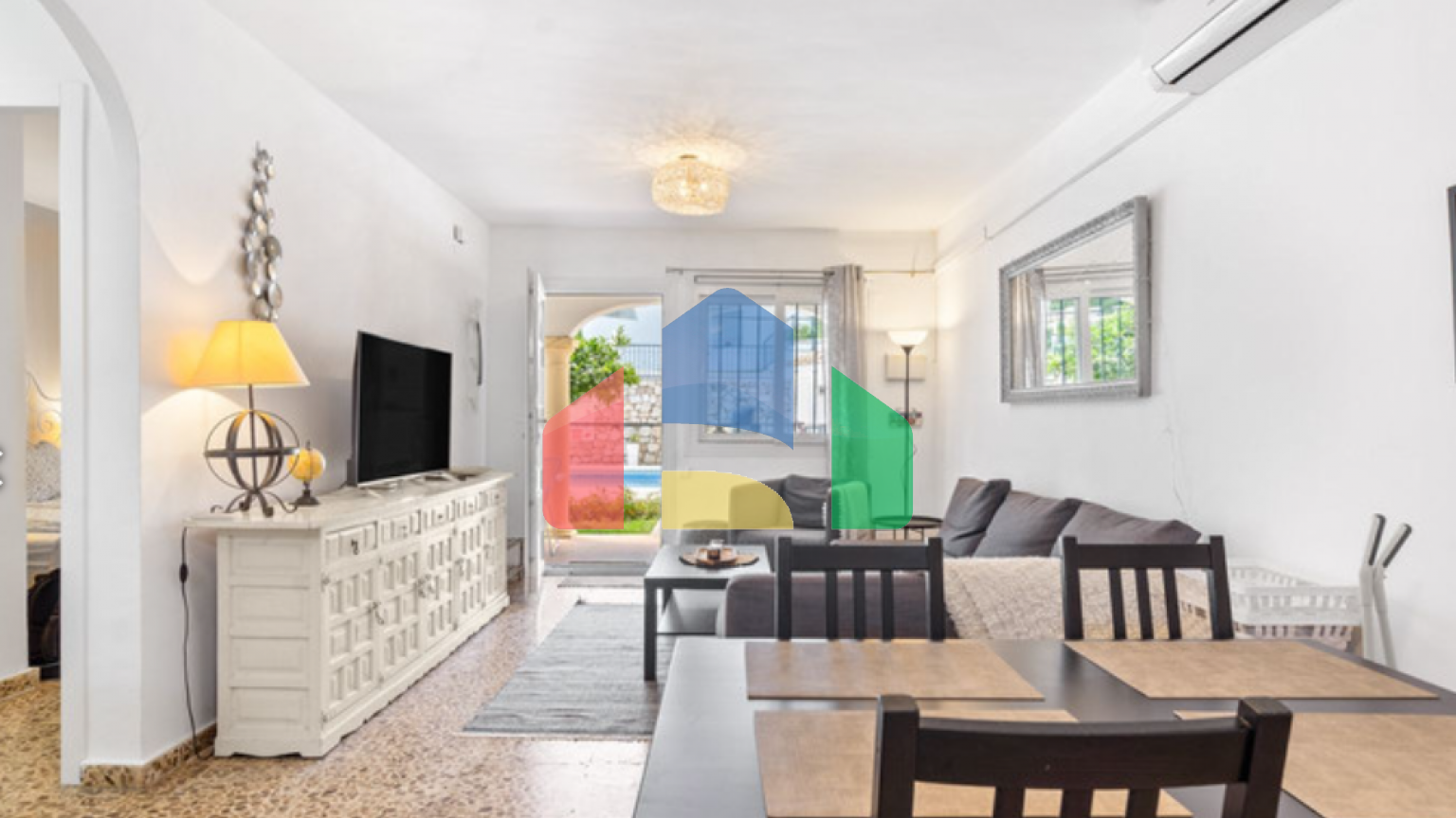 Очаровательная Квартира с Садом и 2 Спальнями с Видом на Бассейн в Сердце Торребланки Очаровательная Квартира с Садом и 2 Спальнями с Видом на Бассейн в Сердце Торребланки