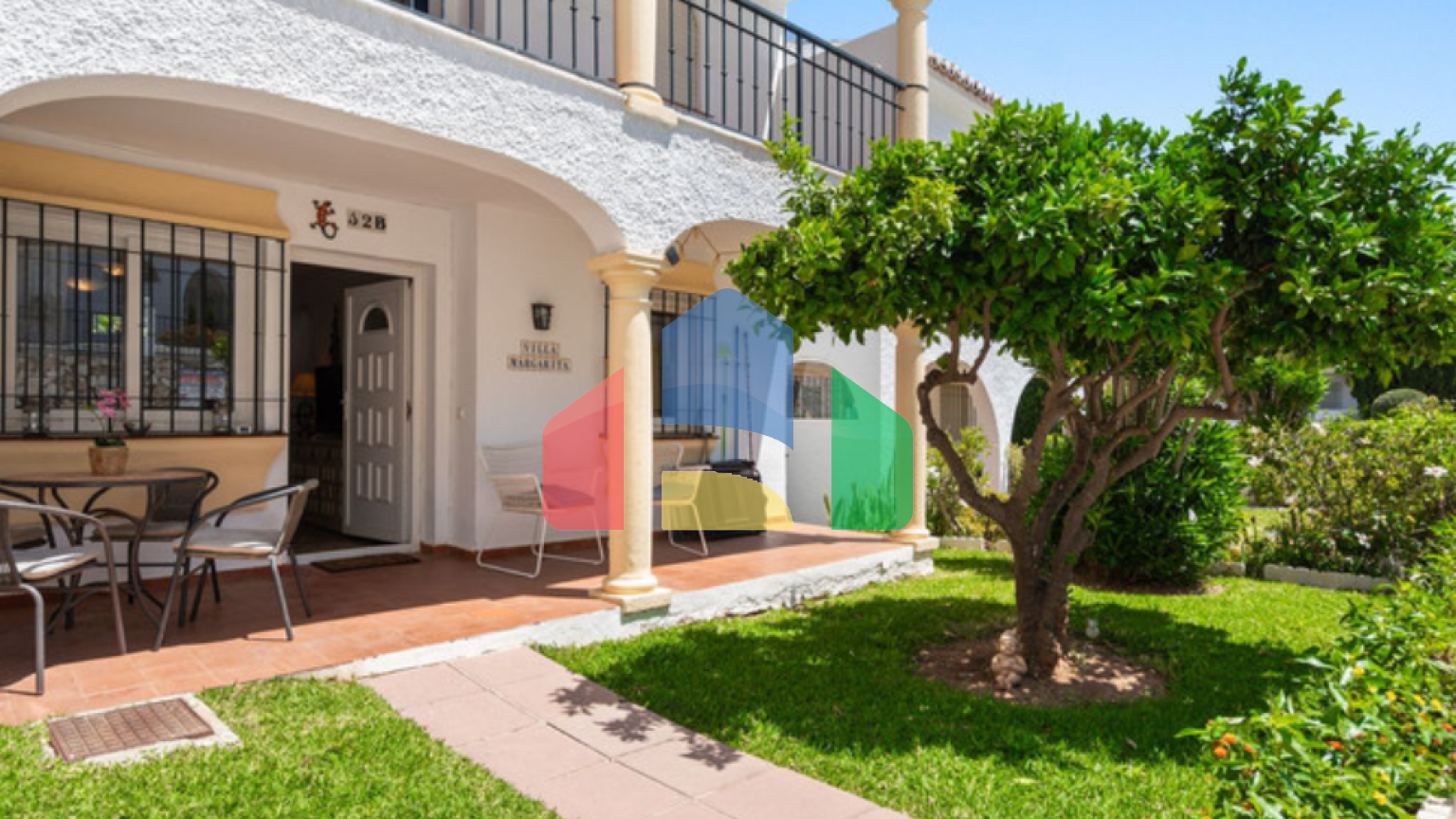 Очаровательная Квартира с Садом и 2 Спальнями с Видом на Бассейн в Сердце Торребланки