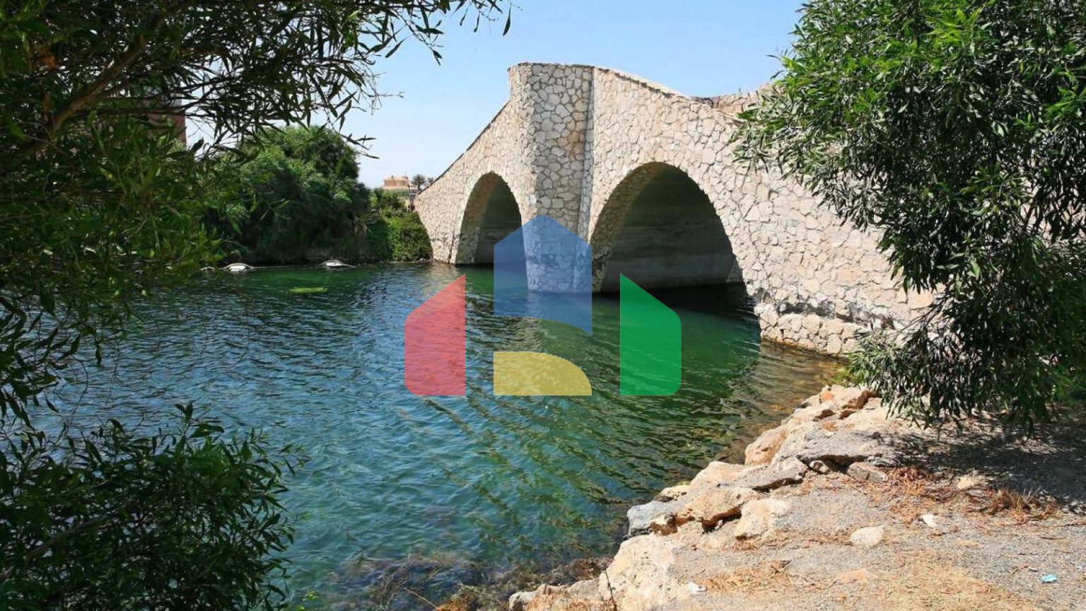 КРАСИВЫЕ ТАУНХАУСЫ В ЛА-МАНГЕ