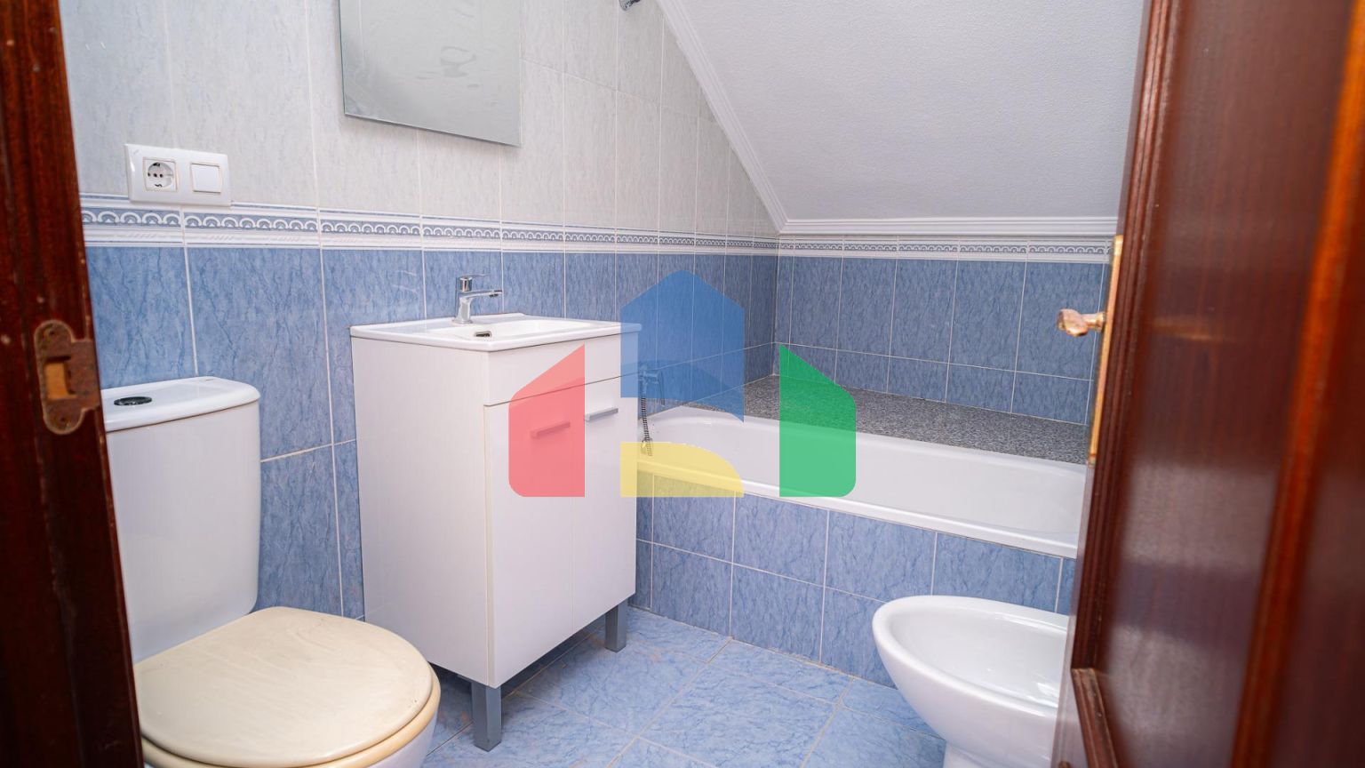 Buhardilla в Oviedo ID AS024