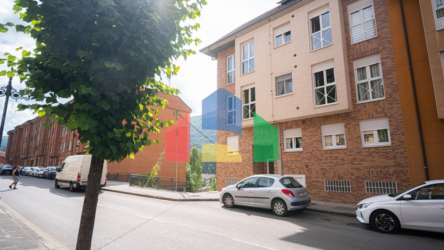 Buhardilla в Oviedo ID AS024