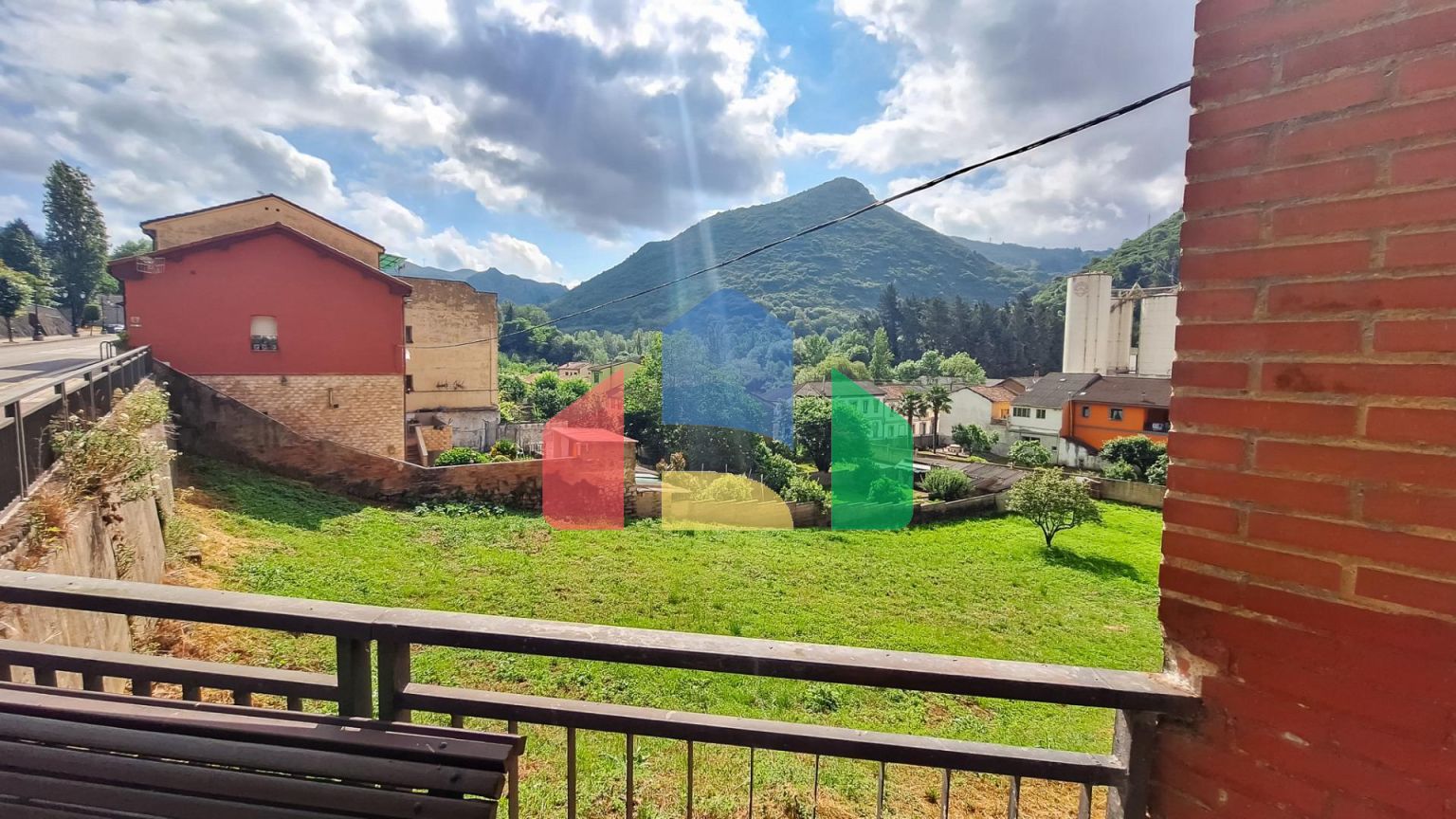 Buhardilla в Oviedo ID AS024