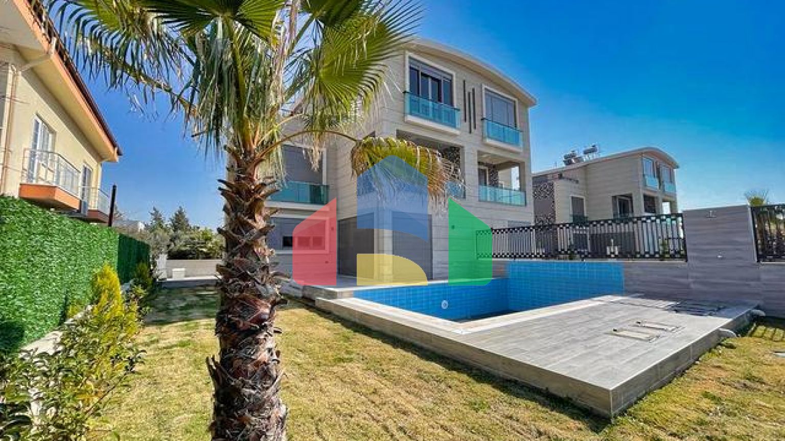 Вілли 4 + 1 з особистим басейном в кадрі Белеку