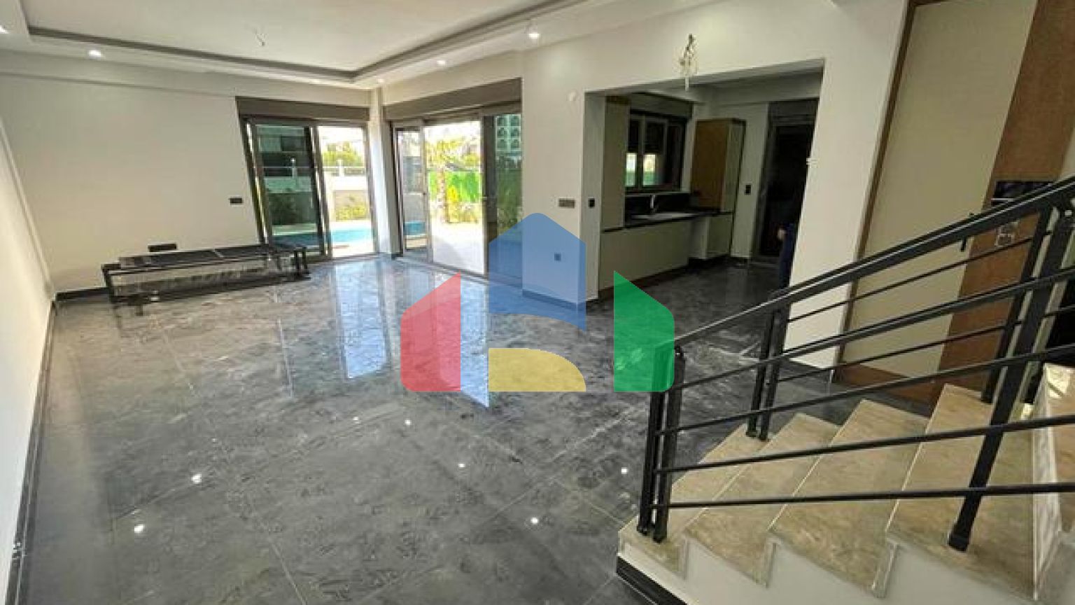 Вілли 4 + 1 з особистим басейном в кадрі Белеку