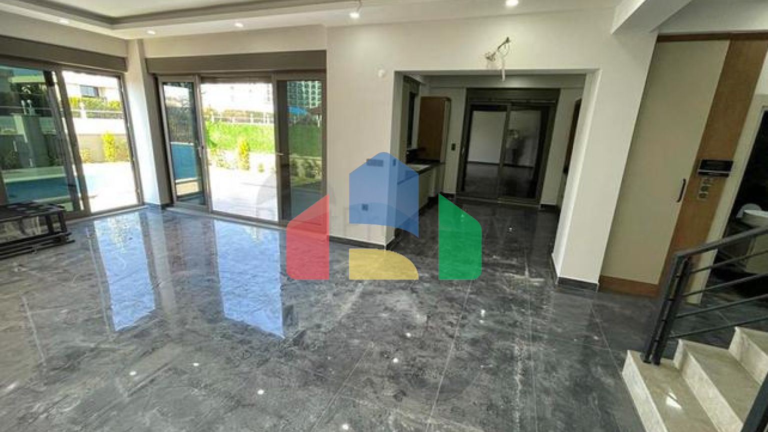 Вілли 4 + 1 з особистим басейном в кадрі Белеку