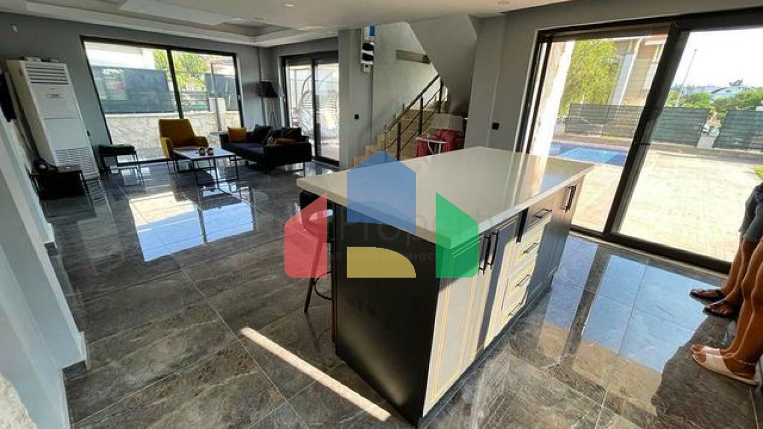 Квартира планировки 4+1 дуплекс в районе Белек - Анталия