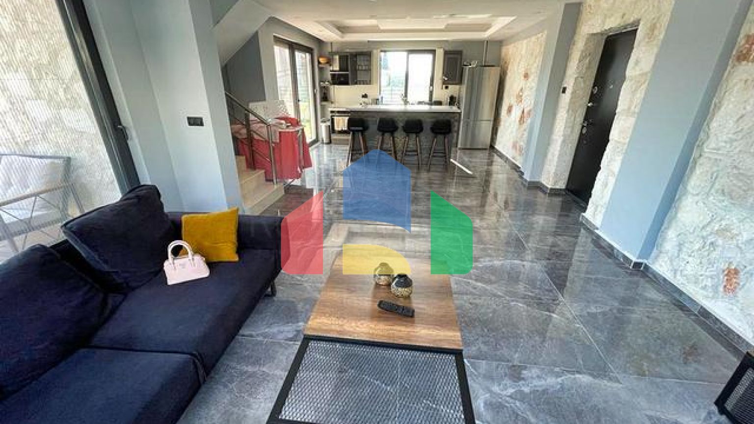 Квартира планировки 4+1 дуплекс в районе Белек - Анталия