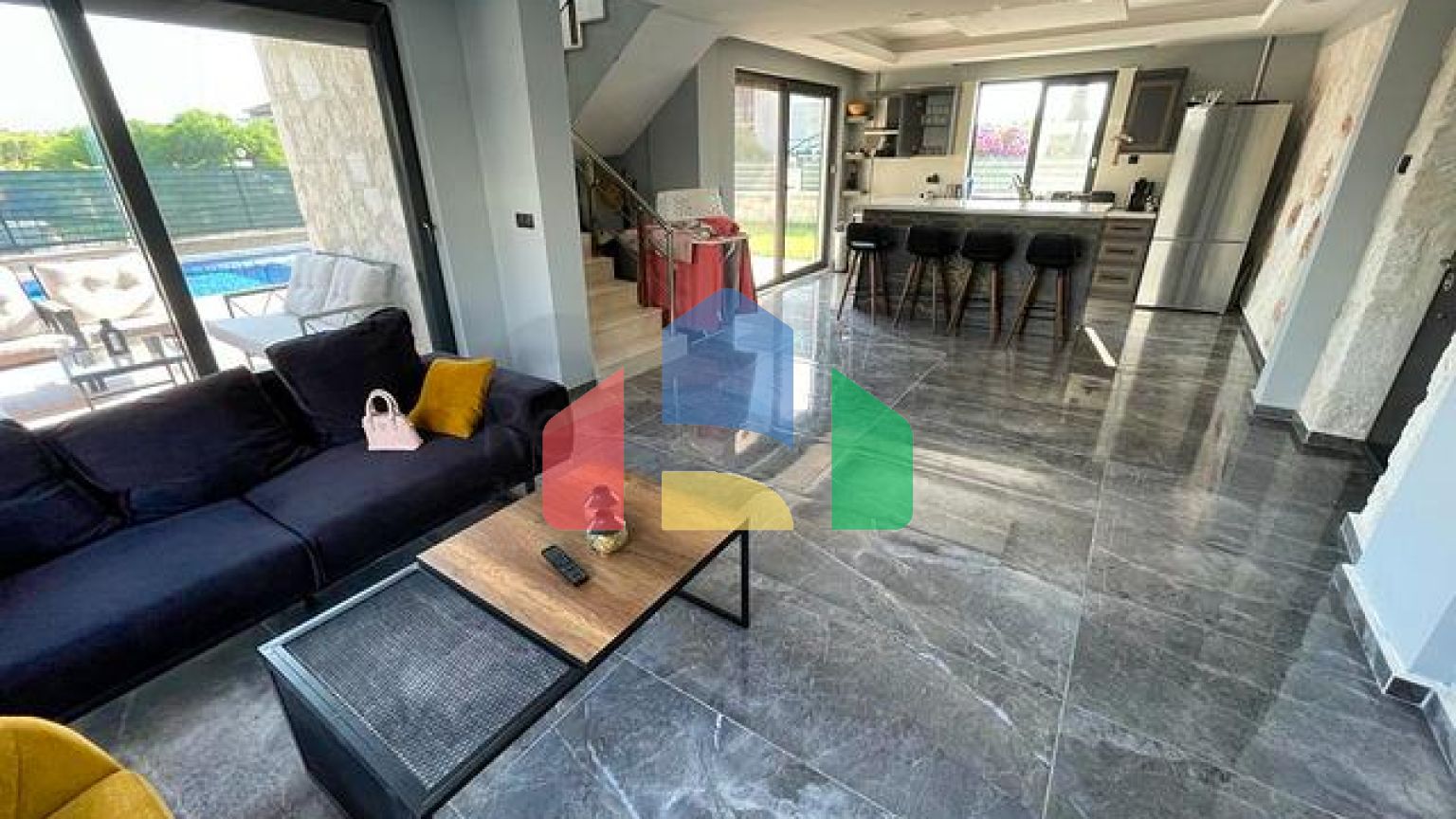 Квартира планировки 4+1 дуплекс в районе Белек - Анталия