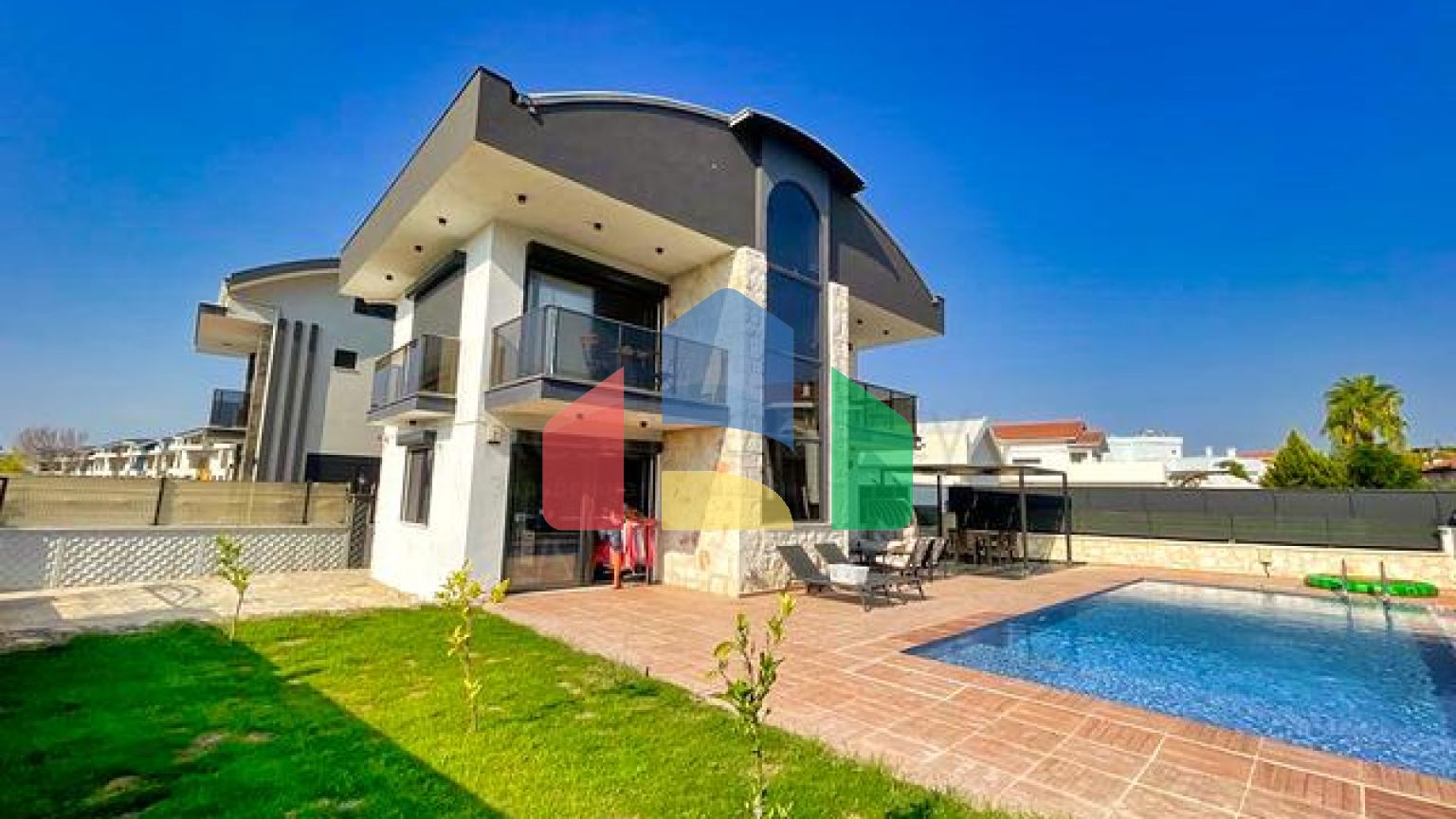 Квартира планировки 4+1 дуплекс в районе Белек - Анталия