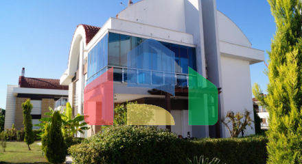 Вилла 4+1 с мебелью рядом с Национальным гольф клубом в Кадрие Белеке Вилла 4+1 с мебелью рядом с Национальным гольф клубом в Кадрие Белеке