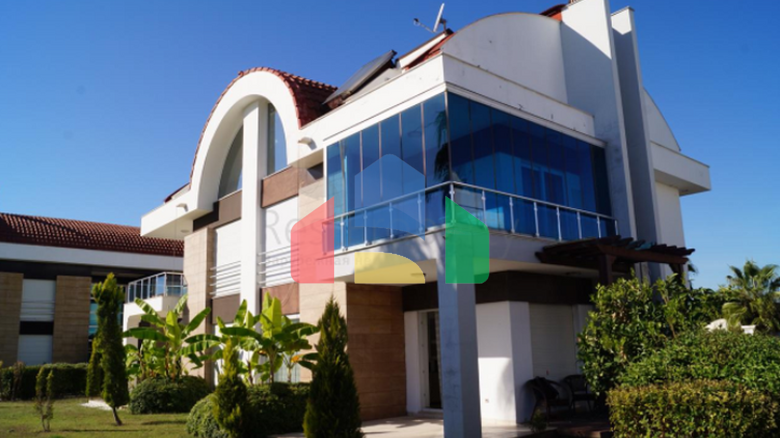 Вилла 4+1 с мебелью рядом с Национальным гольф клубом в Кадрие Белеке