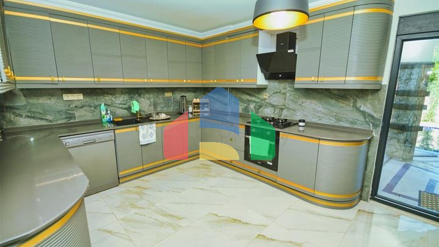 Вилла планировки 7+1 в районе Белек - Анталия