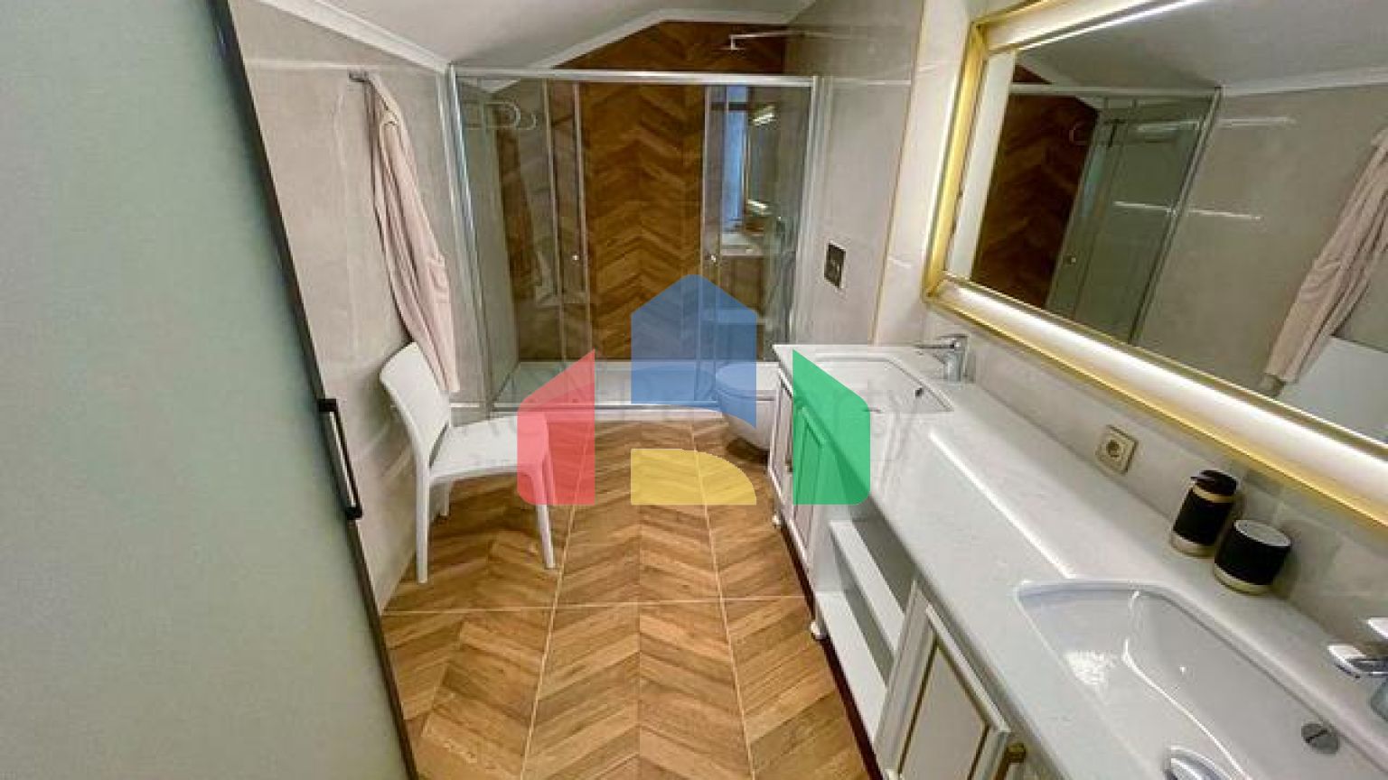 Виллы на завершении строительства в центре Белека