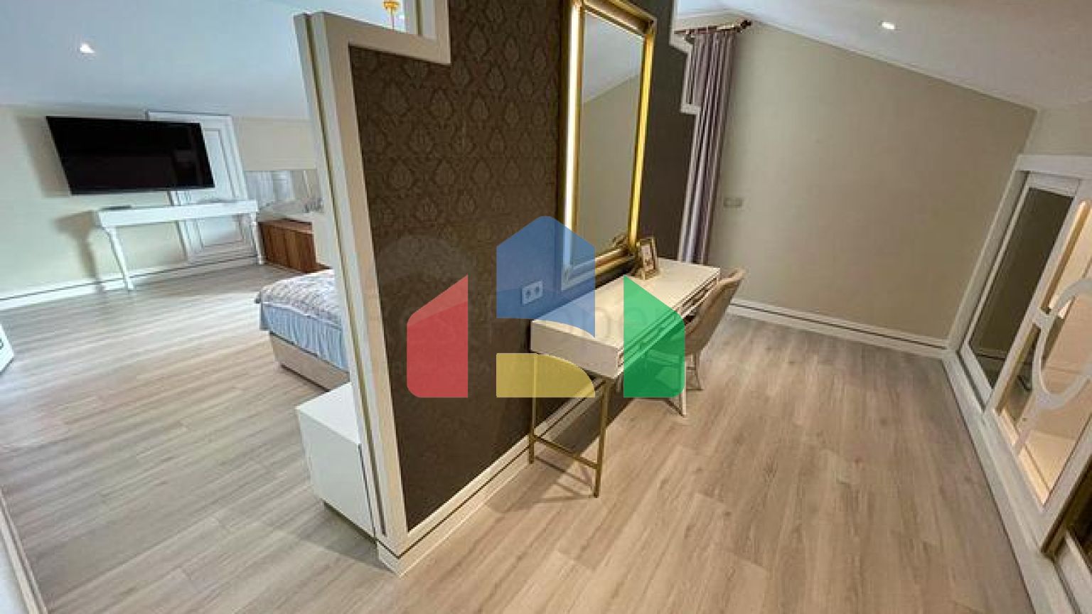 Виллы на завершении строительства в центре Белека