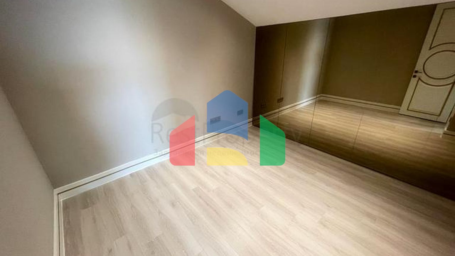 Виллы на завершении строительства в центре Белека