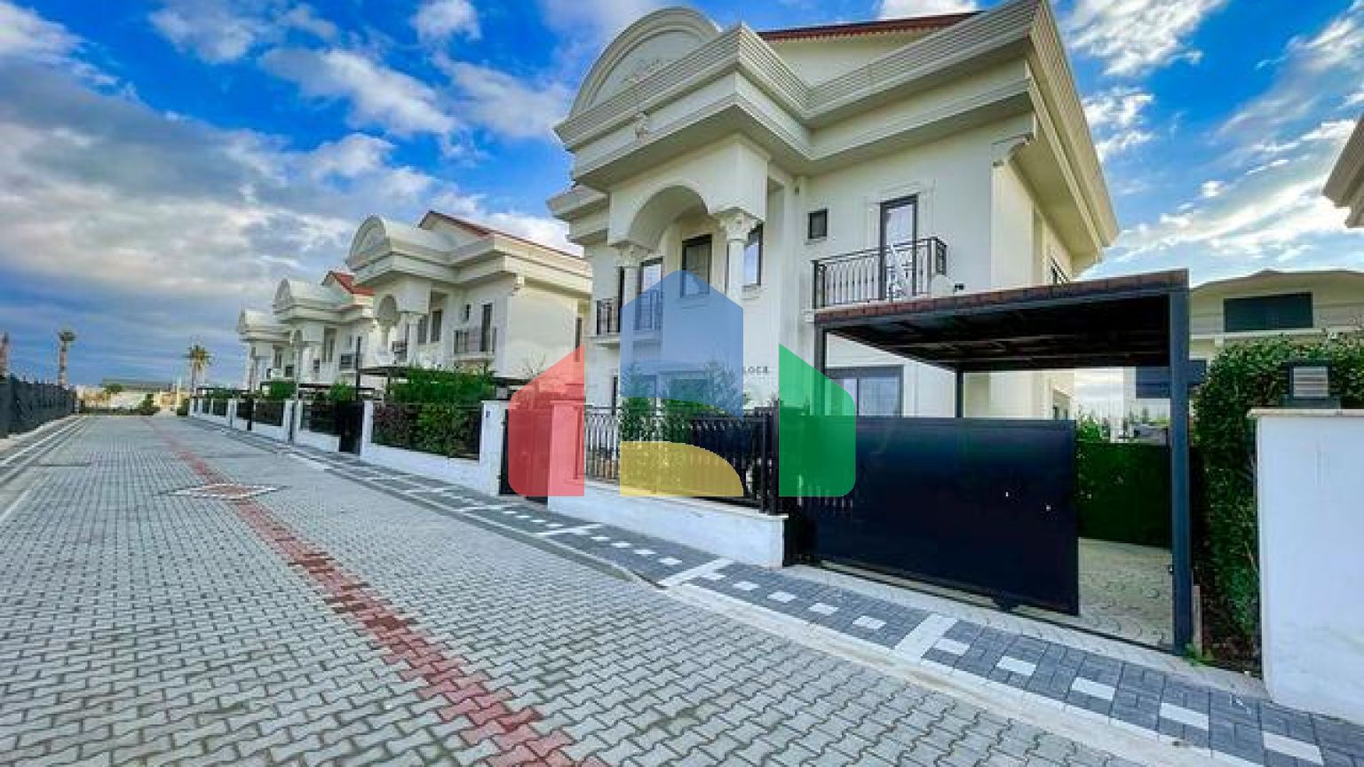 Виллы на завершении строительства в центре Белека