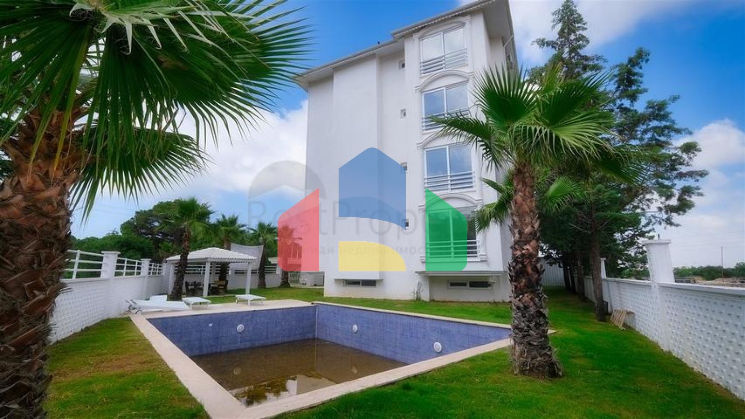 На продажу выставлен Отель в престижном районе Белек