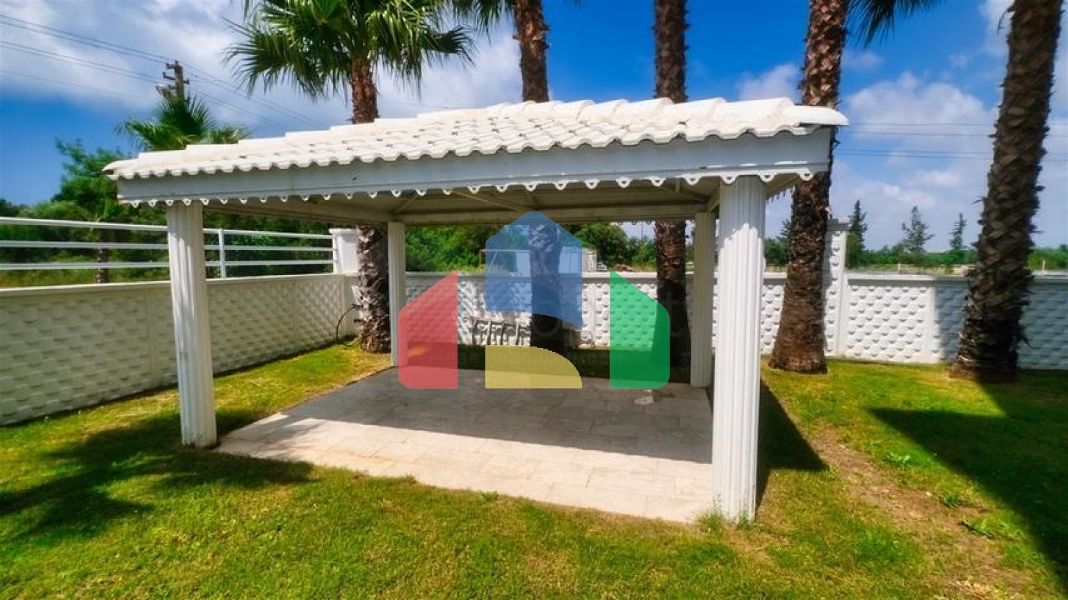 На продажу выставлен Отель в престижном районе Белек