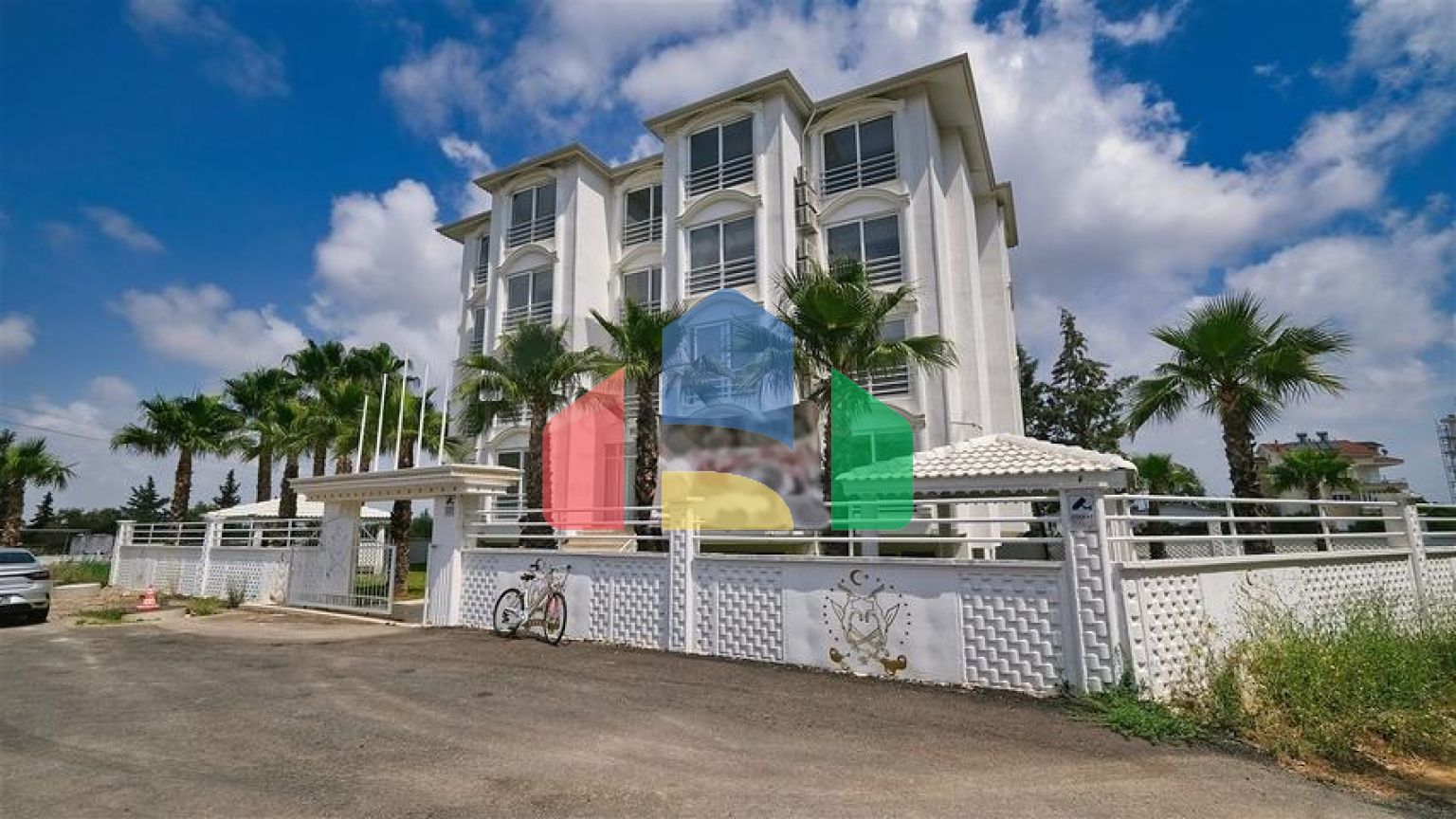 На продажу выставлен Отель в престижном районе Белек