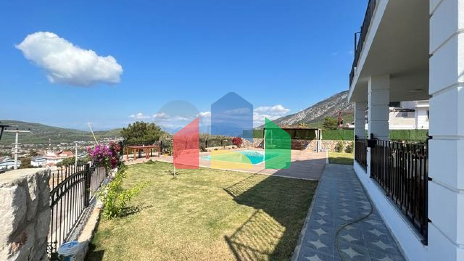 Вілла планування 4 + 1 в районі Фетхіє - Анталія