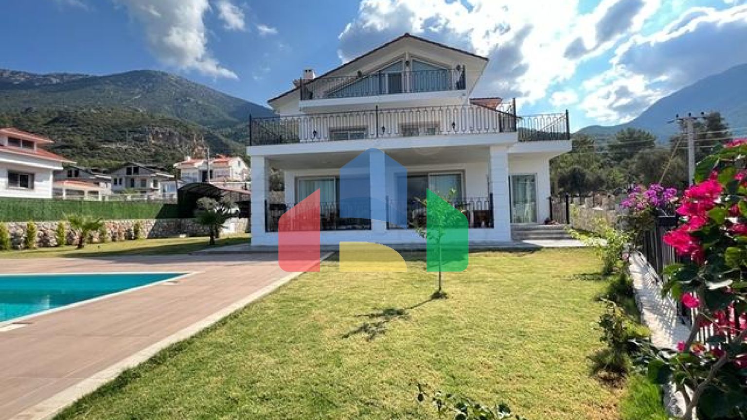 Вілла планування 4 + 1 в районі Фетхіє - Анталія