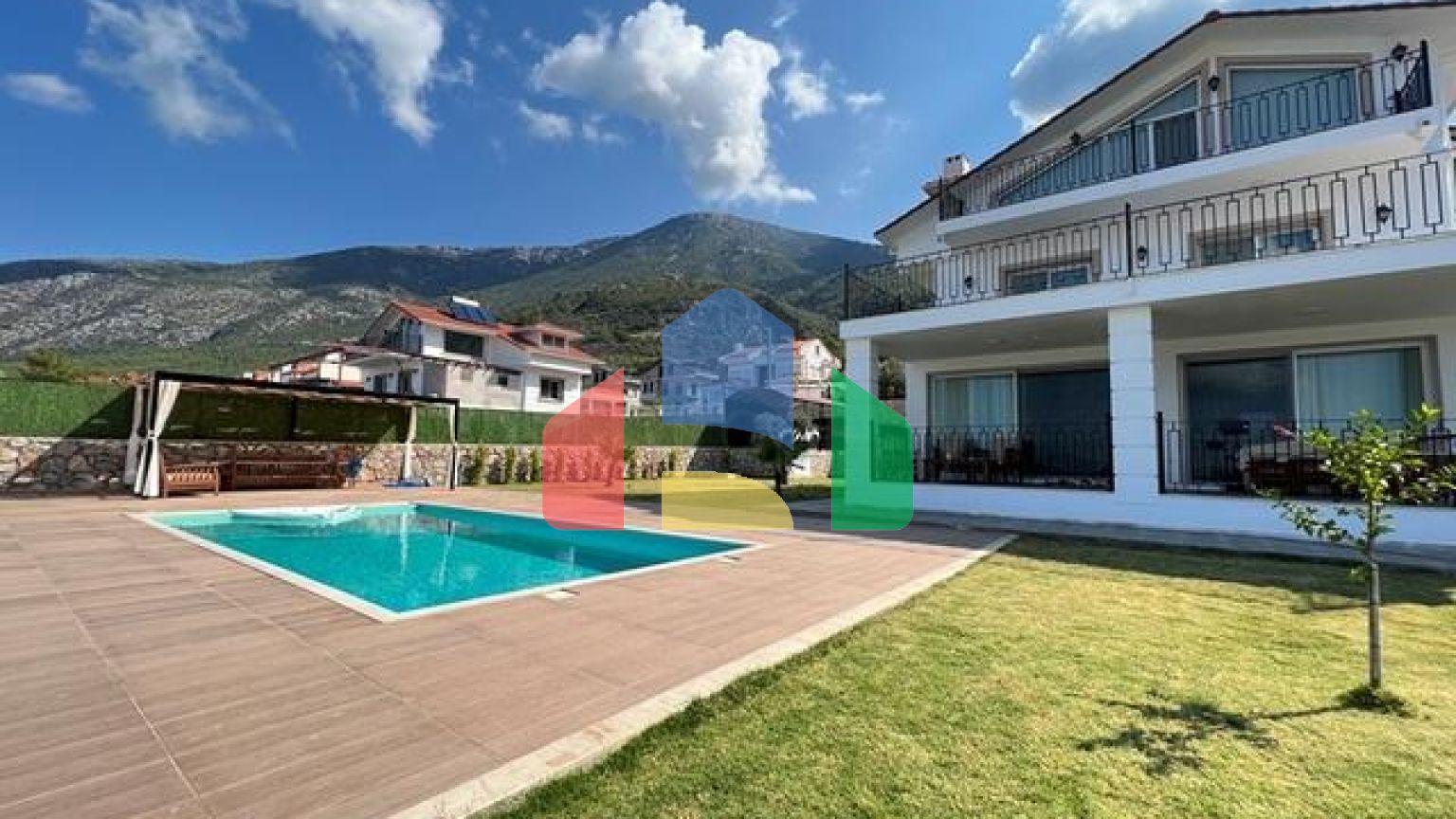 Вілла планування 4 + 1 в районі Фетхіє - Анталія