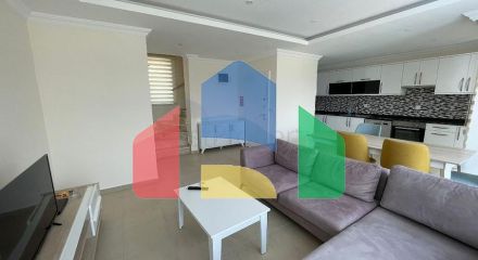 Квартира 2+1 с видом на горы , с большим бассейном -  Оваджыик