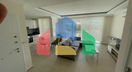 Квартира 2+1 с видом на горы , с большим бассейном -  Оваджыик