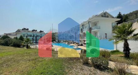 Квартира 2+1 с видом на горы , с большим бассейном -  Оваджыик