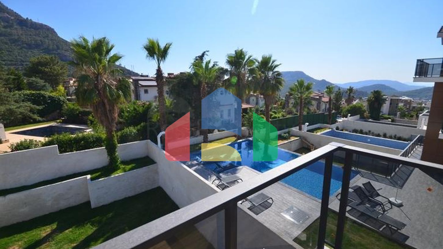 Вилла планировки 5+1 в районе Фетхие - Анталия