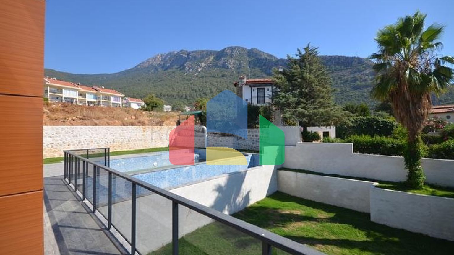 Вилла планировки 5+1 в районе Фетхие - Анталия