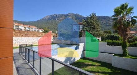 Вилла планировки 5+1 в районе Фетхие - Анталия