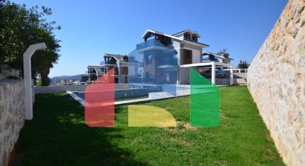 Вилла планировки 5+1 в районе Фетхие - Анталия