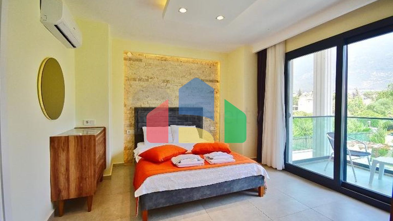 Вилла планировки 4+1 в районе Фетхие