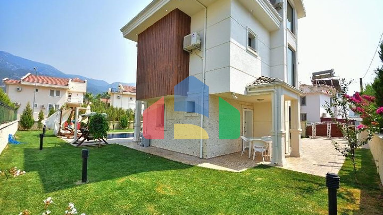 Вилла планировки 4+1 в районе Фетхие