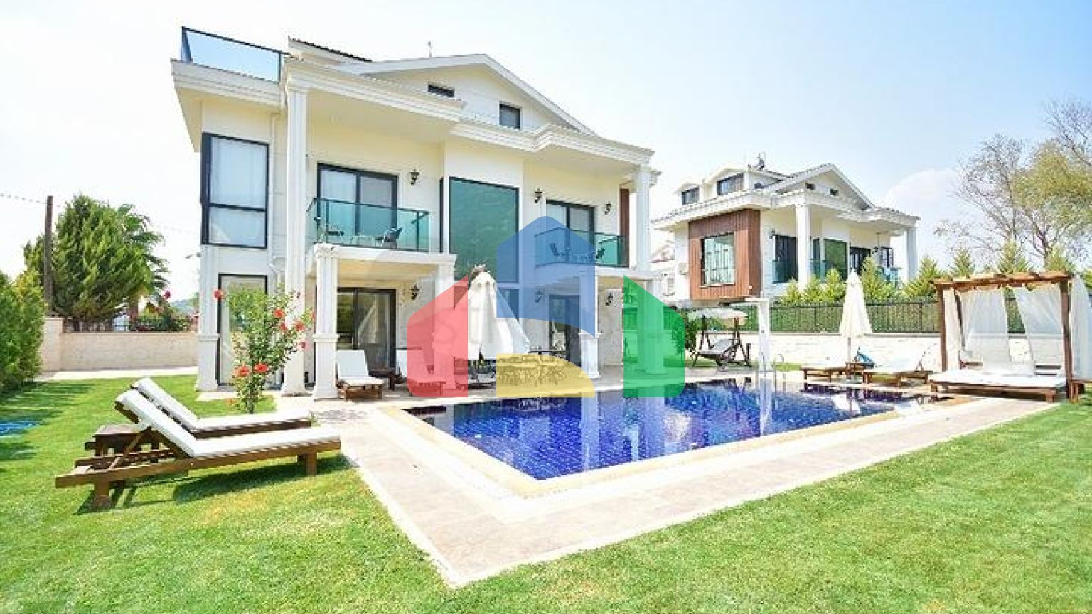 Вилла планировки 4+1 в районе Фетхие