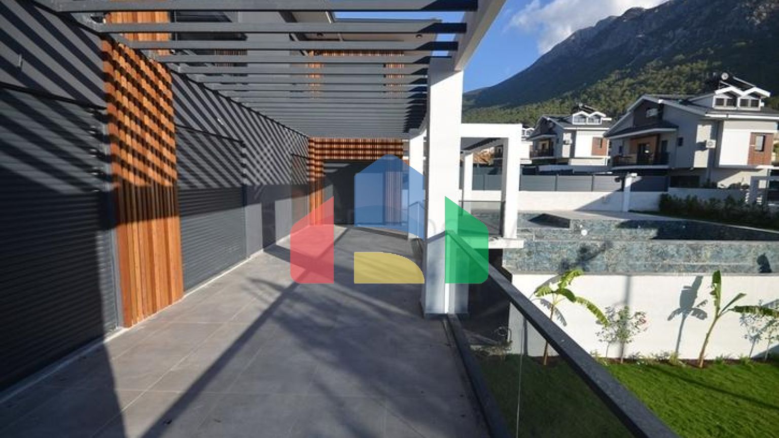 Вилла планировки 4+1 в районе Фетхие - Анталия