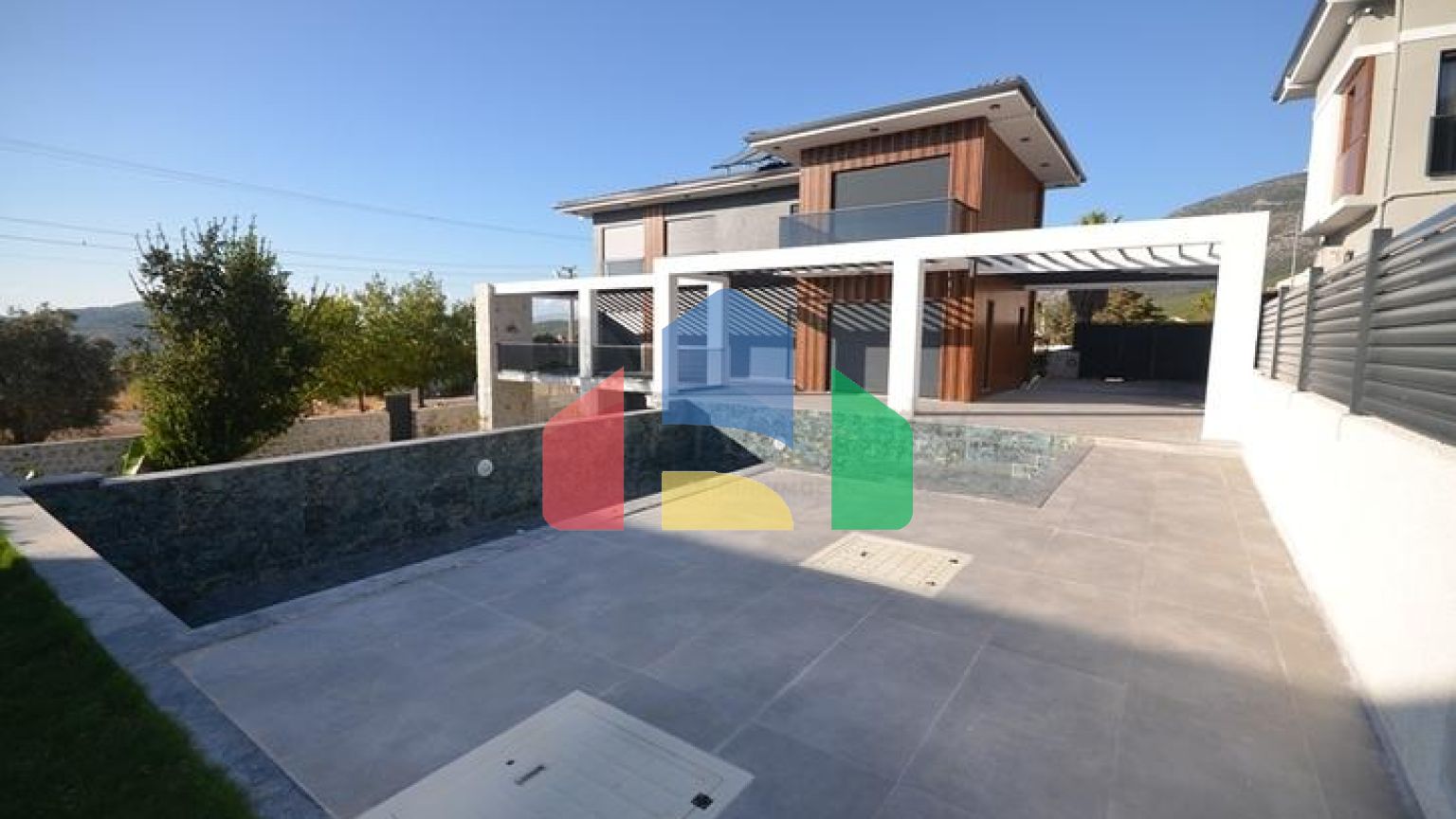 Вилла планировки 4+1 в районе Фетхие - Анталия