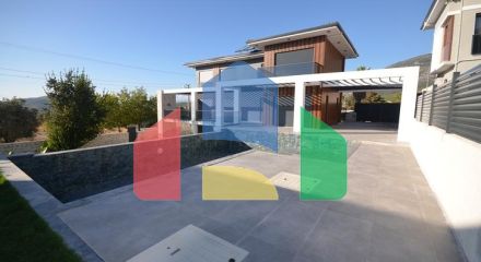 Вилла планировки 4+1 в районе Фетхие - Анталия