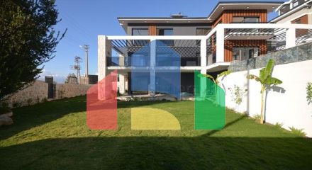 Вилла планировки 4+1 в районе Фетхие - Анталия