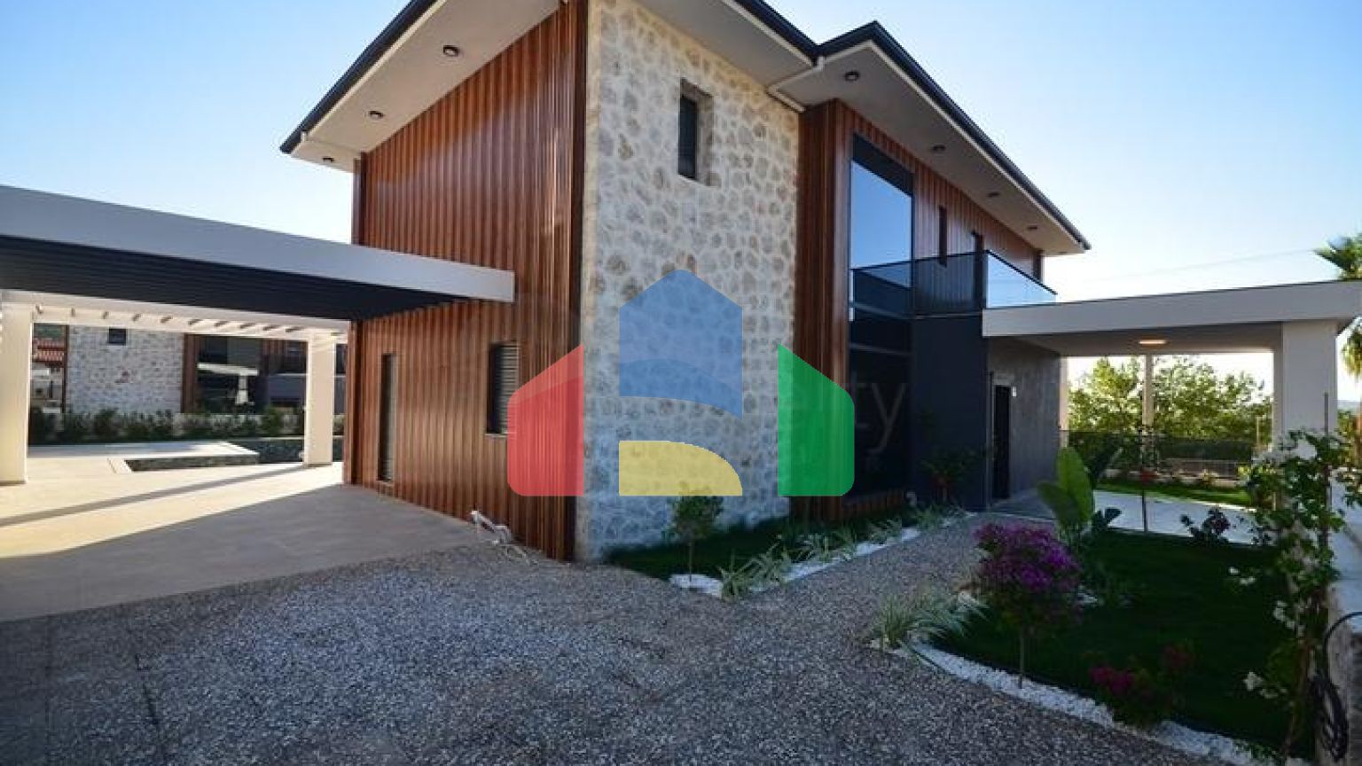 Вилла планировки 4+1 в районе Фетхие - Анталия