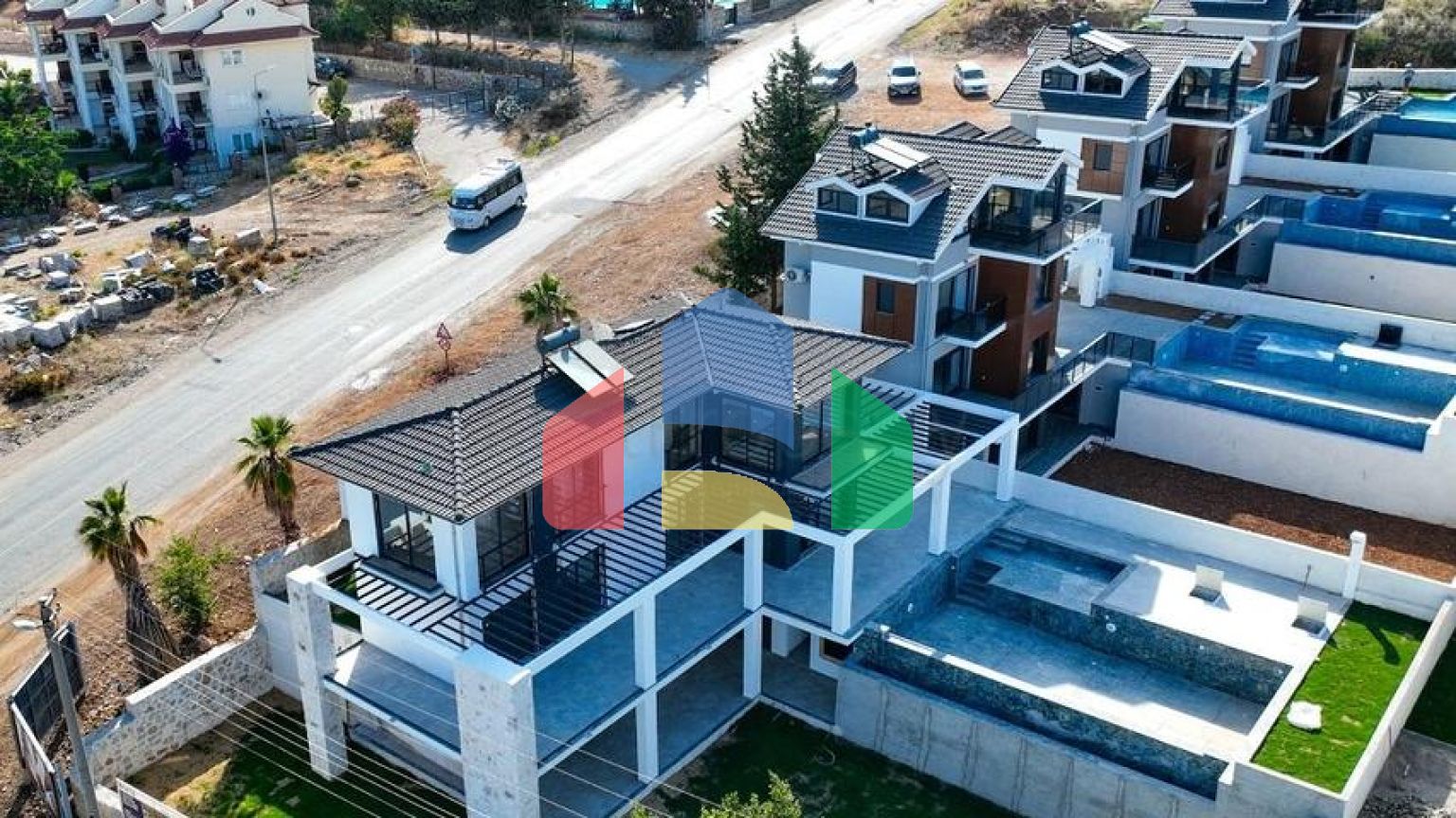 Вилла планировки 4+1 в районе Фетхие - Анталия