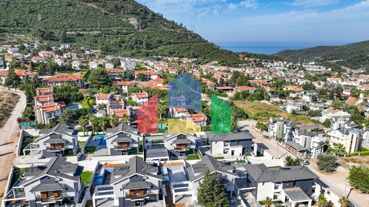 Вилла планировки 4+1 в районе Фетхие - Анталия