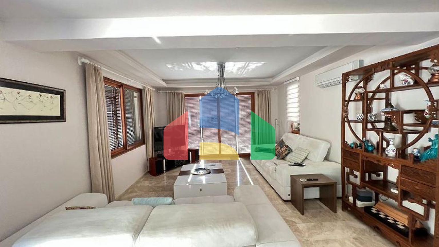 Вилла планировки 7+1 в районе Фетхие - Анталия